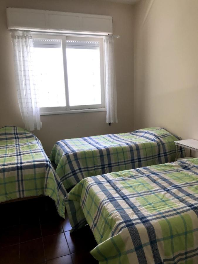 Pitangueiras, Frente Ao Mar Com Servico De Praia Apartment Гуаружа Екстериор снимка